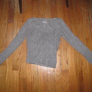 Hollister long-sleeved tee